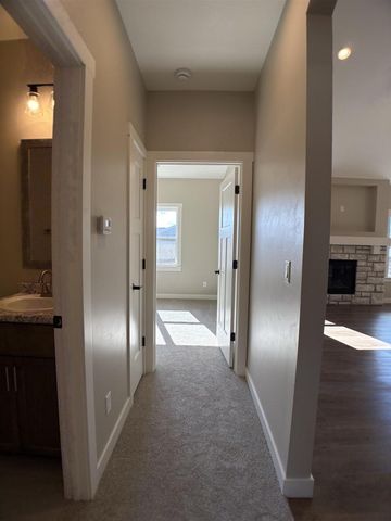 126 SOUTHFIELD COURT, Neenah, WI 54956