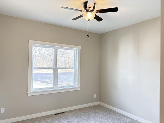 126 SOUTHFIELD COURT, Neenah, WI 54956