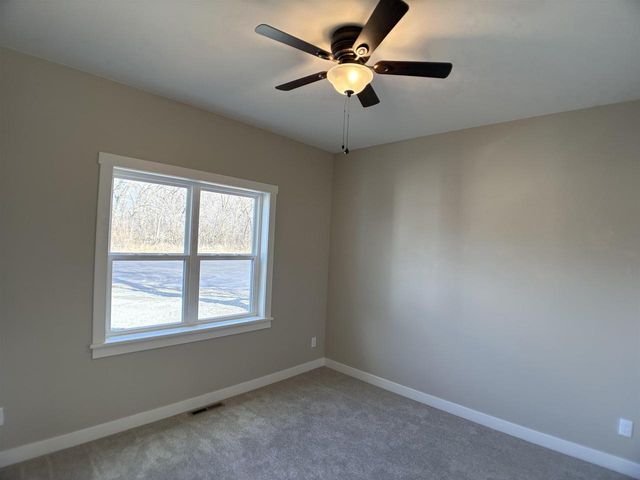 126 SOUTHFIELD COURT, Neenah, WI 54956