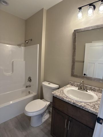 126 SOUTHFIELD COURT, Neenah, WI 54956