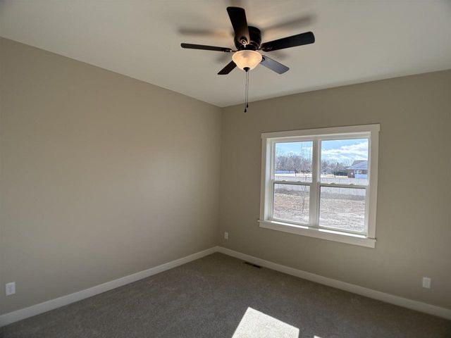 126 SOUTHFIELD COURT, Neenah, WI 54956