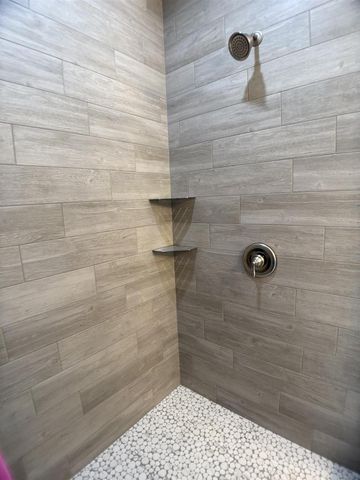 126 SOUTHFIELD COURT, Neenah, WI 54956