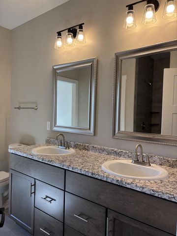 126 SOUTHFIELD COURT, Neenah, WI 54956