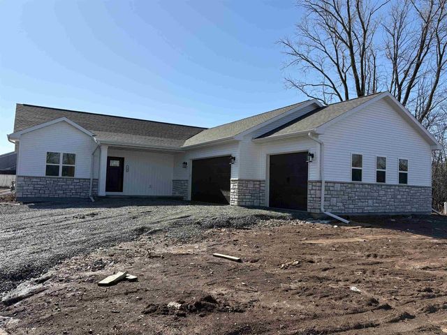 126 SOUTHFIELD COURT, Neenah, WI 54956