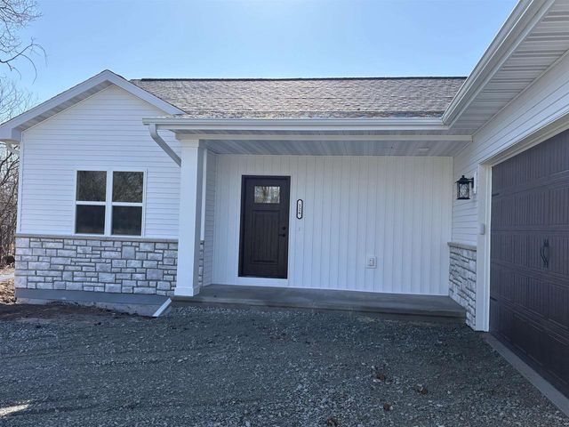 126 SOUTHFIELD COURT, Neenah, WI 54956