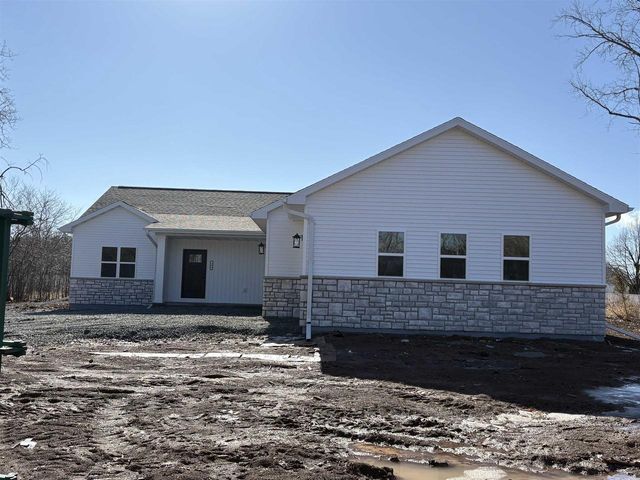 126 SOUTHFIELD COURT, Neenah, WI 54956