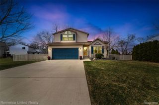 785 Eagle Heights Drive, South Lyon, MI 48178