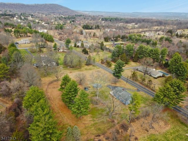 21 Readington Rd, Readington Twp., NJ 08889