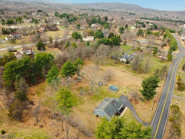 21 Readington Rd, Readington Twp., NJ 08889