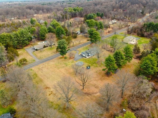 21 Readington Rd, Readington Twp., NJ 08889