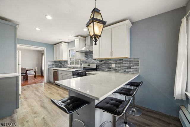 21 Readington Rd, Readington Twp., NJ 08889