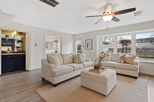 14118 Overbrook Lane, Houston, TX 77077