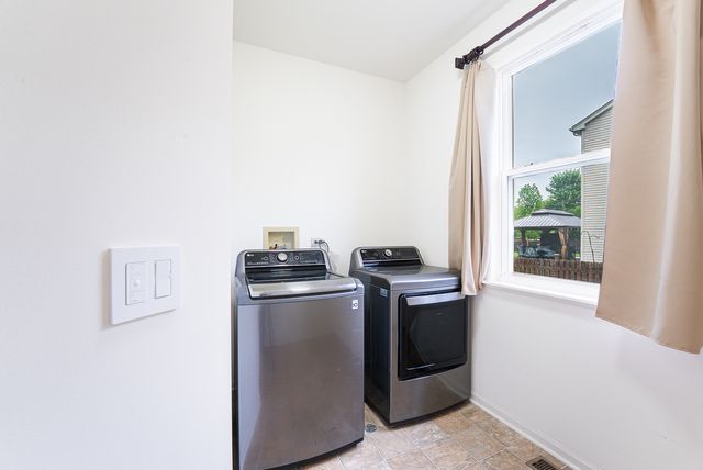 3183 Venetian Way, Montgomery, IL 60538
