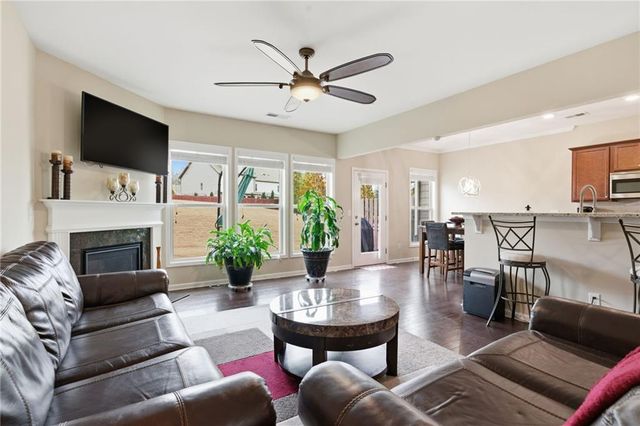 1210 Hampton Oaks Drive, Alpharetta, GA 30004