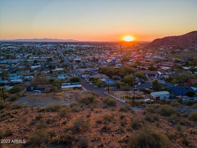 1265 W DESERT COVE Avenue -, Phoenix, AZ 85029