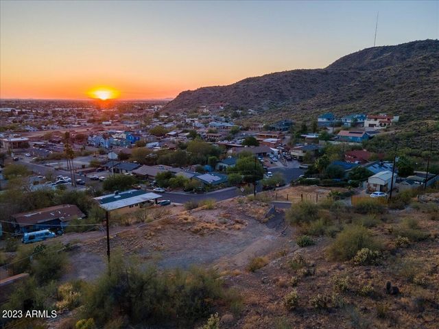 1265 W DESERT COVE Avenue -, Phoenix, AZ 85029