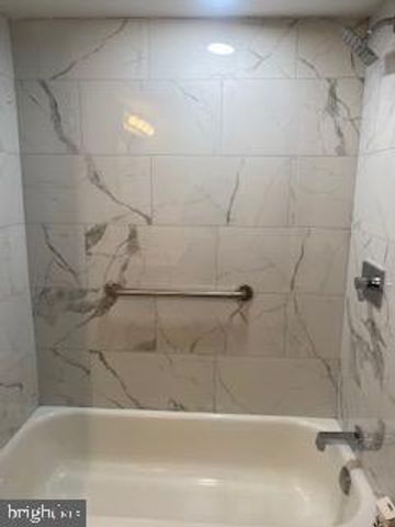 201 HUNTER CT, Marlton, NJ 08053