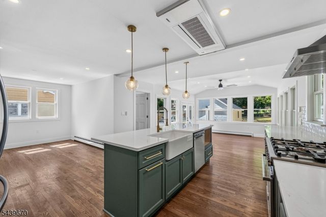 129 W Oak St, Bernards Twp., NJ 07920
