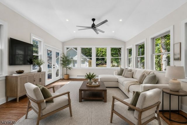 129 W Oak St, Bernards Twp., NJ 07920