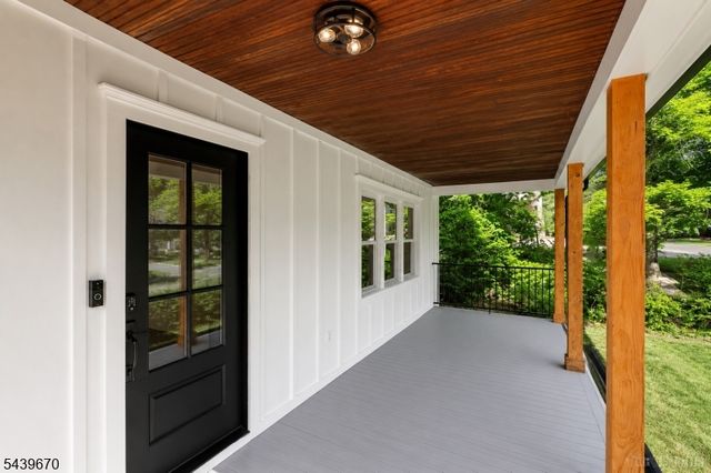 129 W Oak St, Bernards Twp., NJ 07920