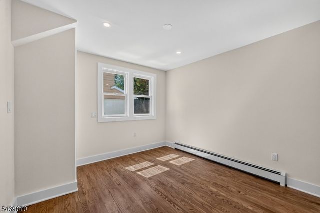 129 W Oak St, Bernards Twp., NJ 07920