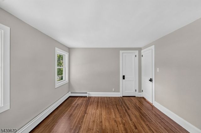 129 W Oak St, Bernards Twp., NJ 07920
