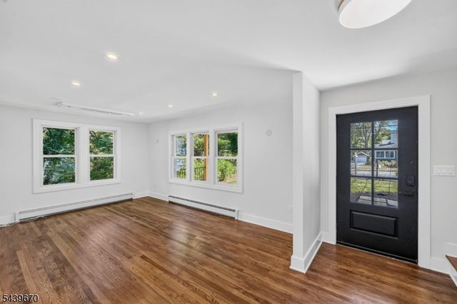 129 W Oak St, Bernards Twp., NJ 07920