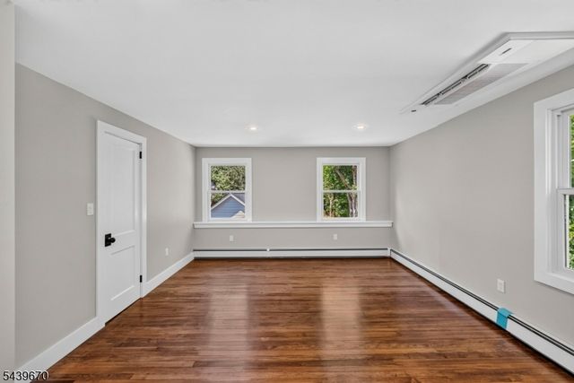129 W Oak St, Bernards Twp., NJ 07920