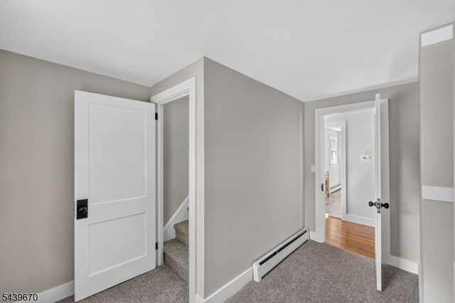 129 W Oak St, Bernards Twp., NJ 07920