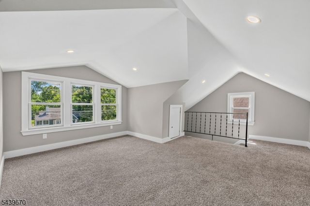 129 W Oak St, Bernards Twp., NJ 07920