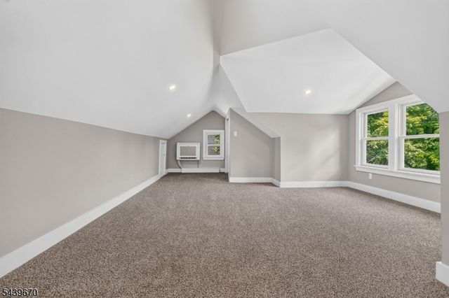 129 W Oak St, Bernards Twp., NJ 07920