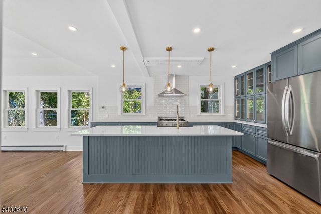 129 W Oak St, Bernards Twp., NJ 07920