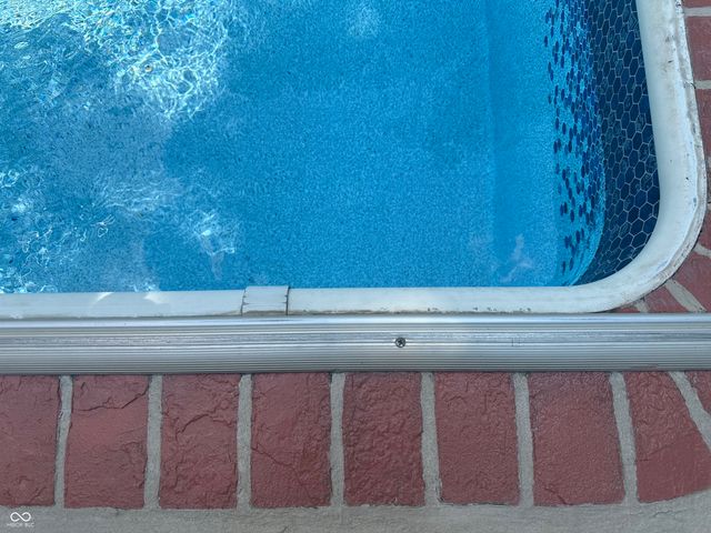 3897 S Woodfield Drive S, New Palestine, IN 46163