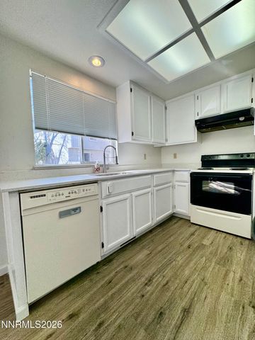 7541 Lighthouse Lane, Reno, NV 89511