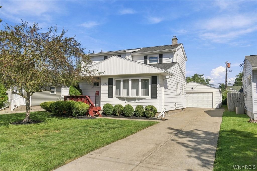 72 Kerr Avenue, Tonawanda, NY 14150