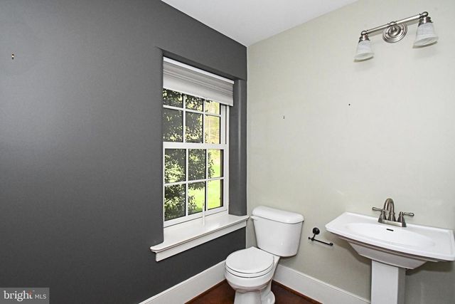 673 SPRING MOUNT RD, Schwenksville, PA 19473