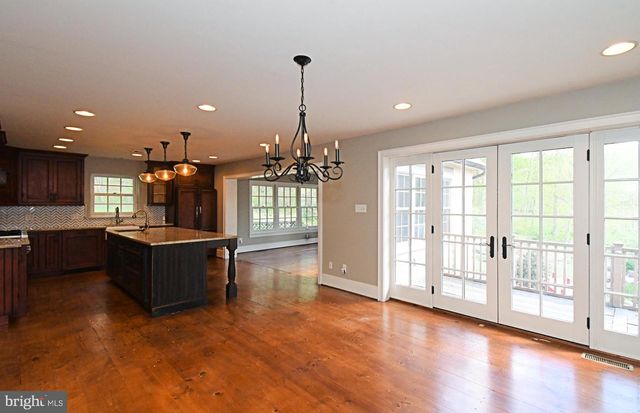 673 SPRING MOUNT RD, Schwenksville, PA 19473