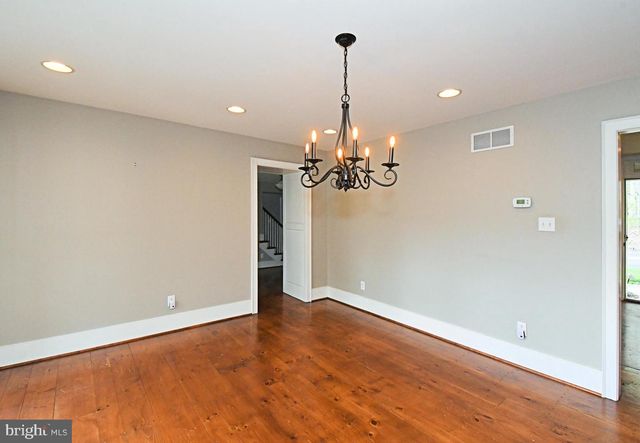 673 SPRING MOUNT RD, Schwenksville, PA 19473