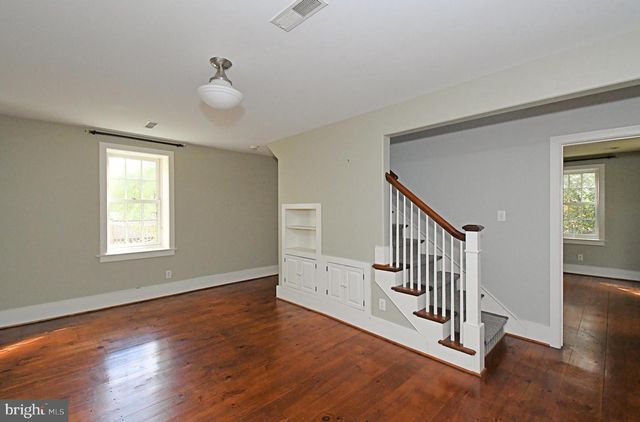 673 SPRING MOUNT RD, Schwenksville, PA 19473