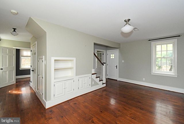 673 SPRING MOUNT RD, Schwenksville, PA 19473