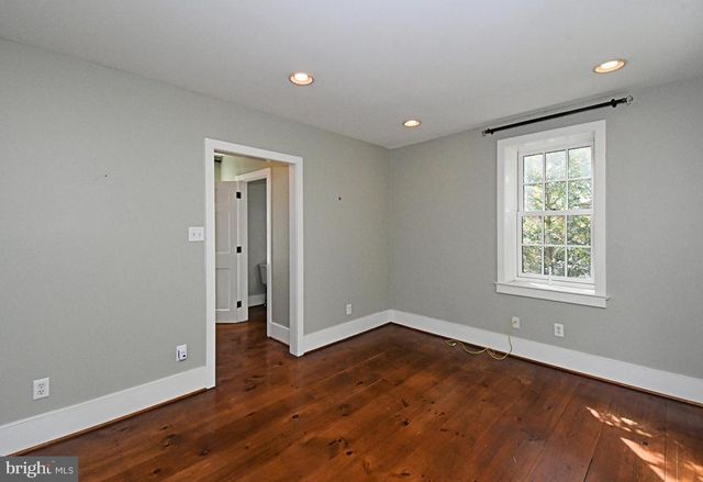 673 SPRING MOUNT RD, Schwenksville, PA 19473