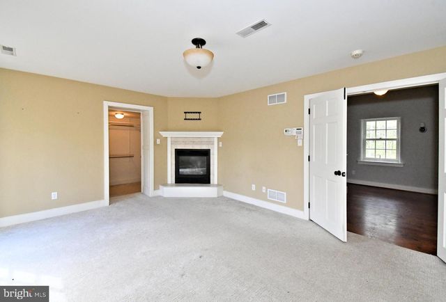 673 SPRING MOUNT RD, Schwenksville, PA 19473