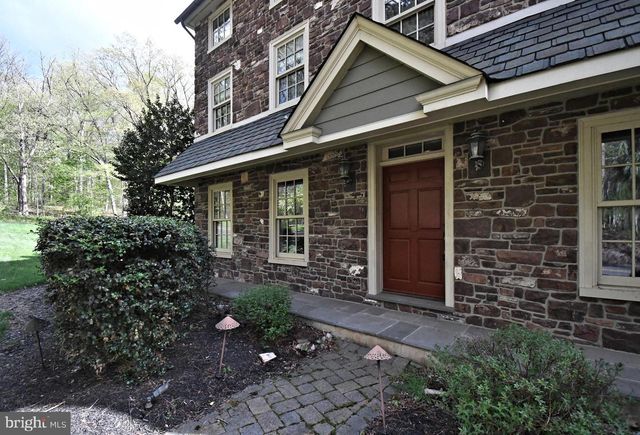 673 SPRING MOUNT RD, Schwenksville, PA 19473