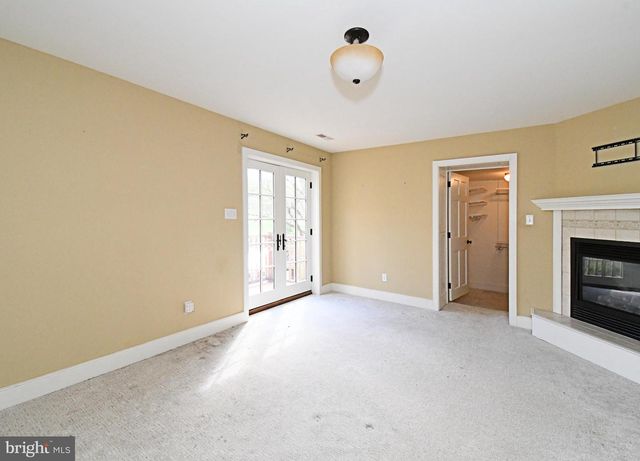 673 SPRING MOUNT RD, Schwenksville, PA 19473