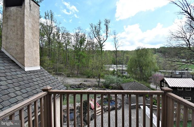673 SPRING MOUNT RD, Schwenksville, PA 19473