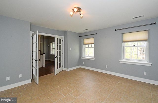 673 SPRING MOUNT RD, Schwenksville, PA 19473