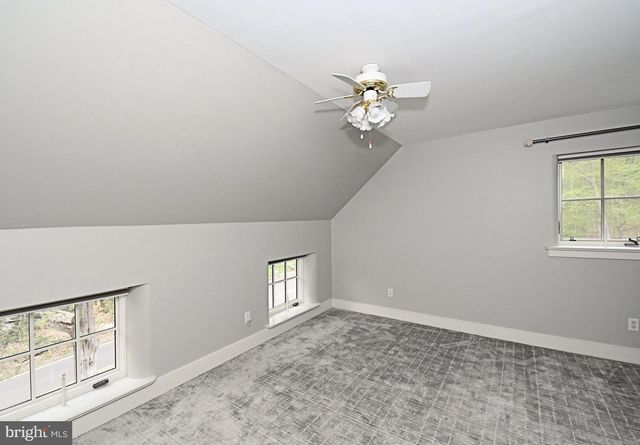 673 SPRING MOUNT RD, Schwenksville, PA 19473