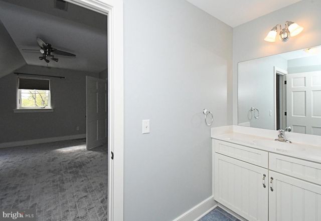 673 SPRING MOUNT RD, Schwenksville, PA 19473