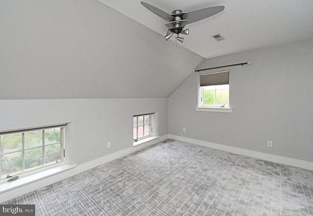 673 SPRING MOUNT RD, Schwenksville, PA 19473