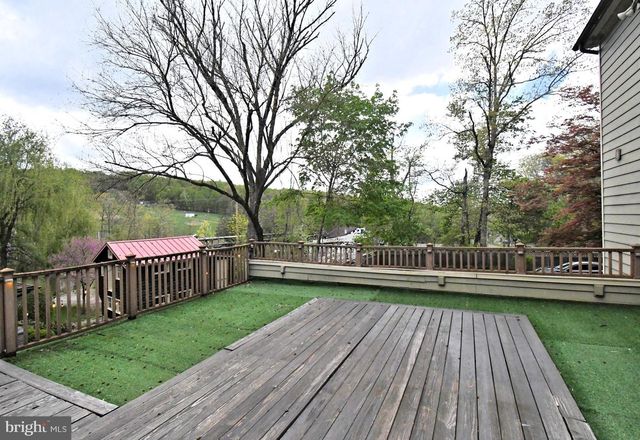 673 SPRING MOUNT RD, Schwenksville, PA 19473